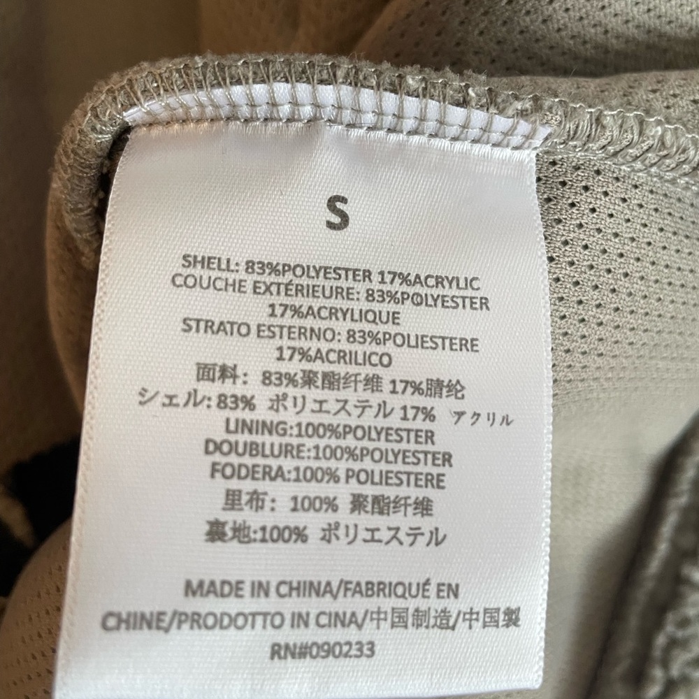 Fear of God Essentials hoodie. - Picture 5 of 5